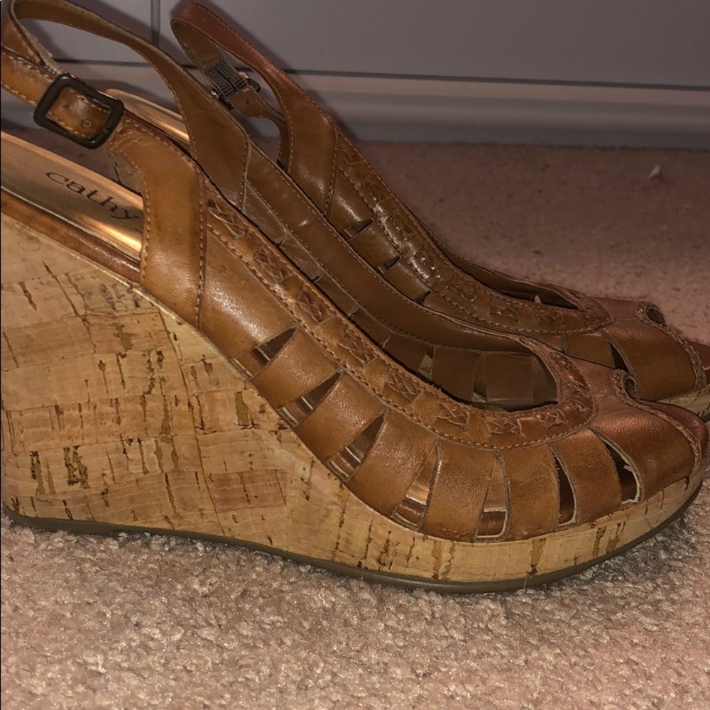 Cathy Jean strappy wedges!